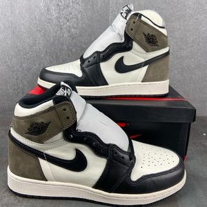 New Nike Air Jordan 1 High GS 4.5Y